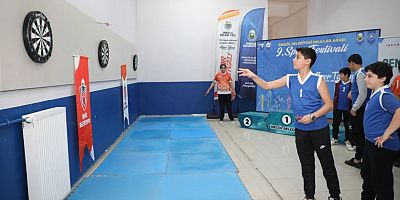 Öğrenciler Dart Turnuvasında Kıyasıya Mücadele Etti