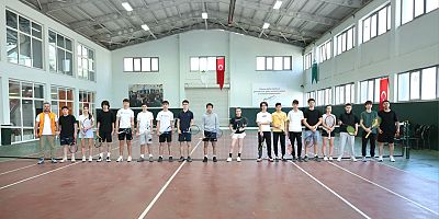 Osmangazi Belediyesi 19 Mayıs Coşkusunu Tenis Kortlarına Taşıdı