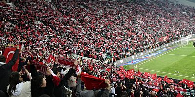 Osmangazi Belediyesi Engelli Bireylere Milli Maç Heyecanı Yaşattı