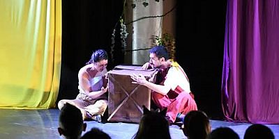 Osmangazi Belediyesi’nden çocuklara tiyatro şöleni