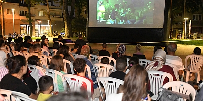 Osmangazi Belediyesi’nin Sinema Gecelerine Yoğun İlgi
