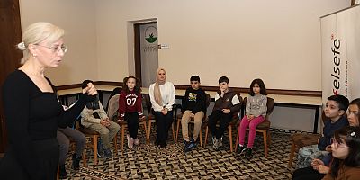Osmangazi’de Çocuklar Felsefe Atölyesi İle Düşünsel Yolculuğa Çıktı