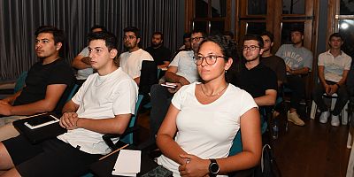 Osmangazi’de Gençleri Girişimciliğe Teşvik Eden Buluşmalar