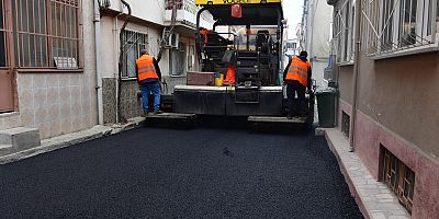 Osmangazi’de Sokaklardaki Yollar Yenileniyor