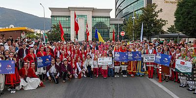  Osmangazi’de Uluslararası Balkan Festivali Başladı