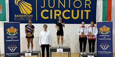 Osmangazili Badmintonculardan Çifte Başarı