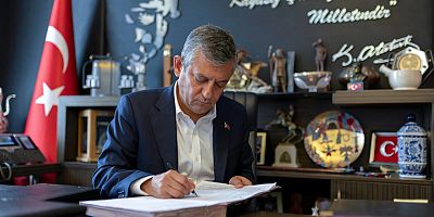 Özgür Özel CHP’den istifa etti