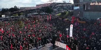 Özgür Özel yeniden CHP genel başkanı seçildi