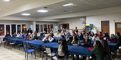 Panayır Mahallesi’nde 8 Mart’a giderken kadınlar dayanışmayı büyüttü