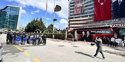 CHP'de tahliye gerginliği: Polis Genel Merkeze girdi