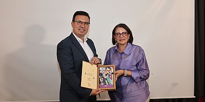 Prof. Dr. Varlı “Müziğin Sessiz Siyaseti”ni anlattı