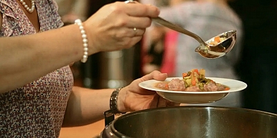 Ramazan sofrası da lüks oldu: Dışarıda iftar 7 bin, ramazan kolisi 5 bin liraya dayandı