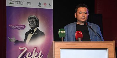  Sanat Güneşi Zeki Müren Osmangazi’de en sevilen şarkılarıyla anıldı