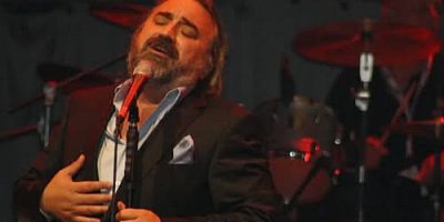 Sanatçı Volkan Konak hayatını kaybetti