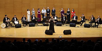Sanatseverlere şarkı ve türkülerle müzik ziyafeti