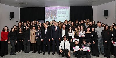 Şiddetsiz yaşama dijital sergiyle dikkat çektiler