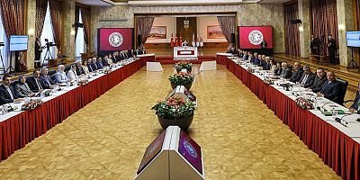 Süreç komisyonu ortak rapor taslağını oylamak için toplanıyor