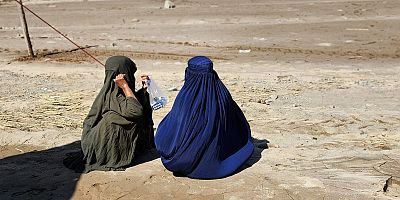 Taliban her alanda kadını silmeye devam ediyor