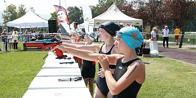 Triathle Yarışları Osmangazi’de Nefes Kesti
