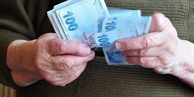 Yaşlı ve engelli aylıkları zamlı olarak hesaplara geçiyor