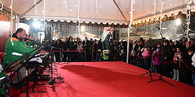 Yeni Yıl Festivali Osmangazi Meydanı’nda Yoğun İlgi Görüyor