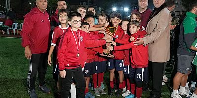 Yıldızlar Kupası Futbol Turnuvası’nda Dostluk Kazandı