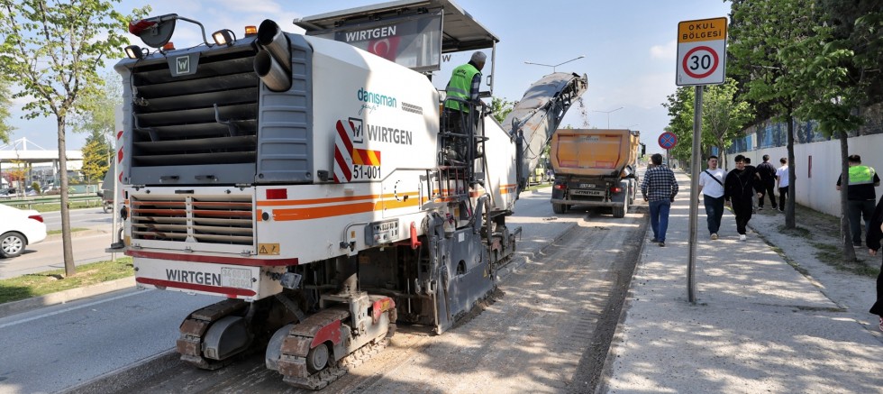 Terminal Yolu yenileniyor