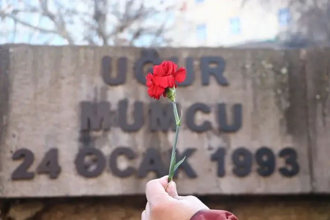 Uğur Mumcu'nun katledilmesinin üzerinden 33 yıl geçti