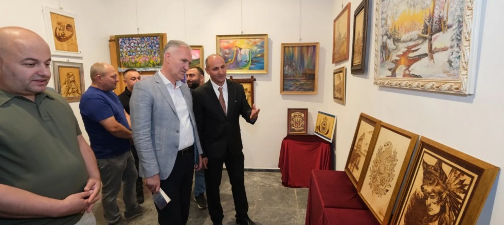 Yüksel Kılıçoğlu’nun Kişisel Resim Sergisi İnegöl Kent Müzesi’nde Açıldı